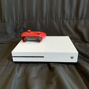 Microsoft Xbox One S